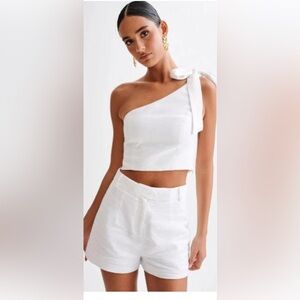 Meshki - Venezia Linen White One-Shoulder Crop Top